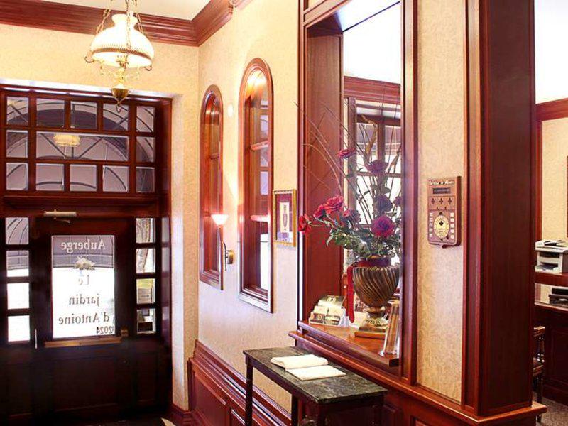 EACE33BB79B1F88266687BAEDA646F56