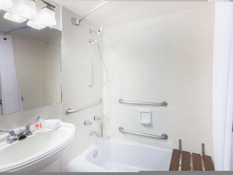 779B1CF550026ABBE63DBC69935E3406