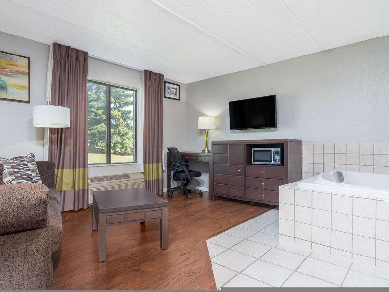 8A7B76B11292464C52301241A28BF158