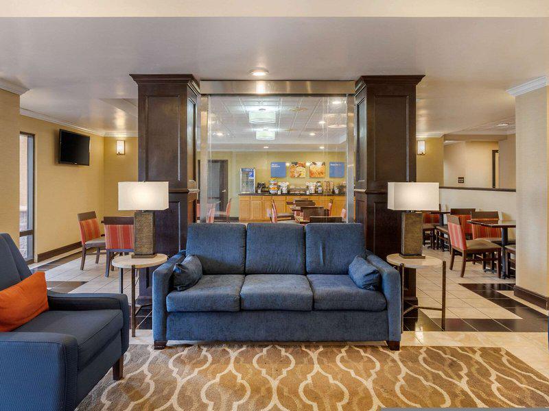 54AEDC22E9B84573FE6E7DF06F25553C