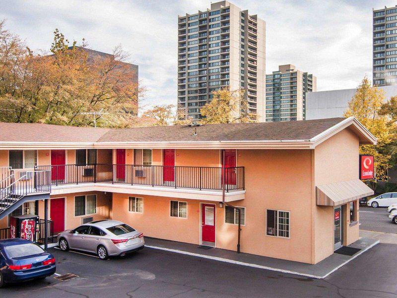 436831C9178D16C8CFA7F11412C1F68F