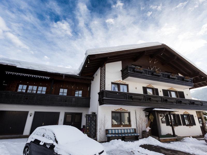 2DE4674C578B860F8FAAA173FEA1423F