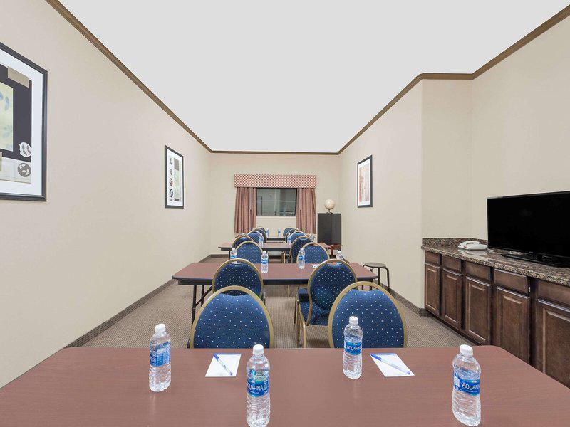 68B09C02C719516F9E8FEC0B35B72C00