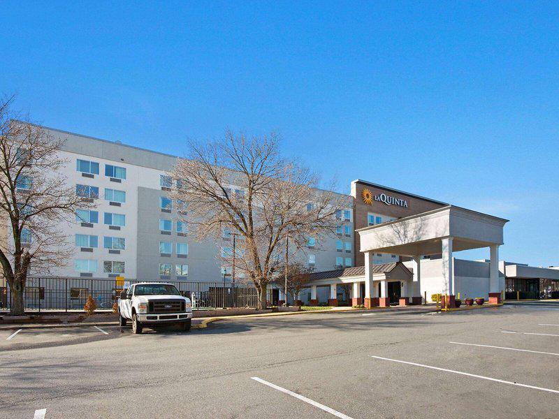 3B3EDE0A4361B07F3014F302B9B1AFBC