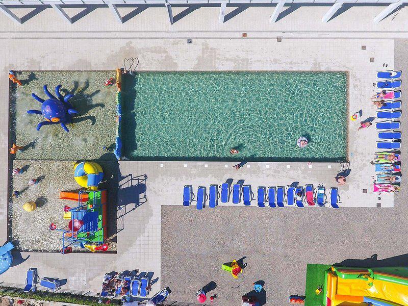 95D11D9AD3F7B810AEF3B366E562980F