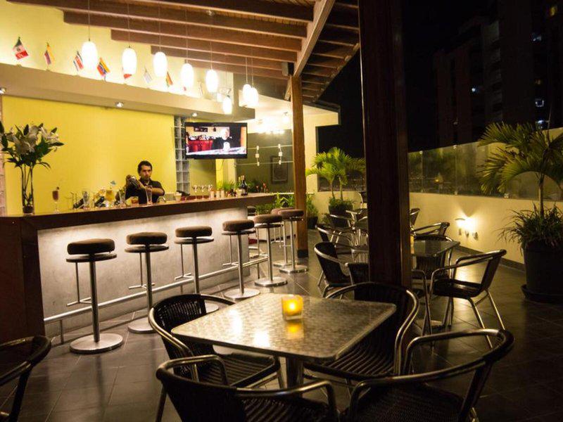 3A5A6B2F3A185D4C0AFD6F6AA743E439