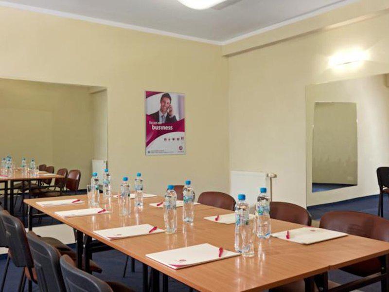 B5B40D65993C2255BB777CA1B0C5257F