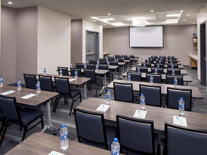 D18CD700F7C1BF16EA0A8957E38C5431