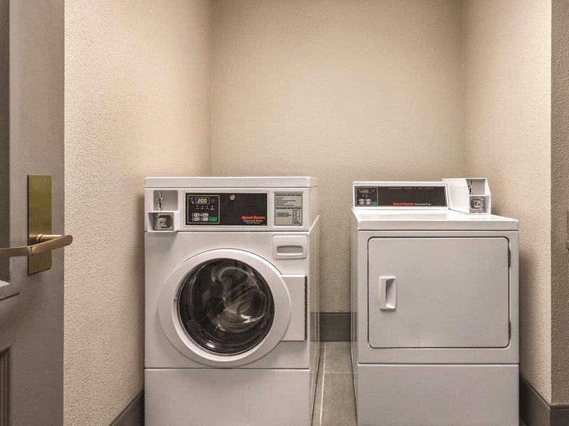 8377541EA3660A797053FCB5B478CF97