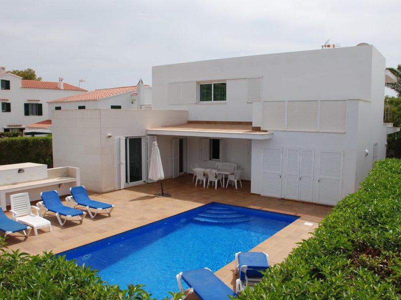 3392B613CF73559F9C3ED6CB575E9401