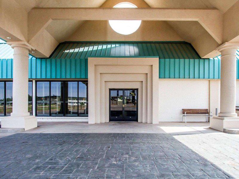 E88241A5A0B499C814D427CCC31643B0