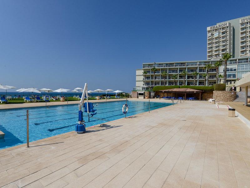 6A977ACF365A8926ACCE799ED3C2840B