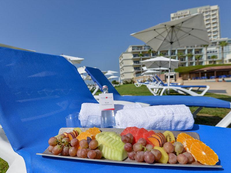 8D1542F1CCDC2899A1B387C7B82612BC