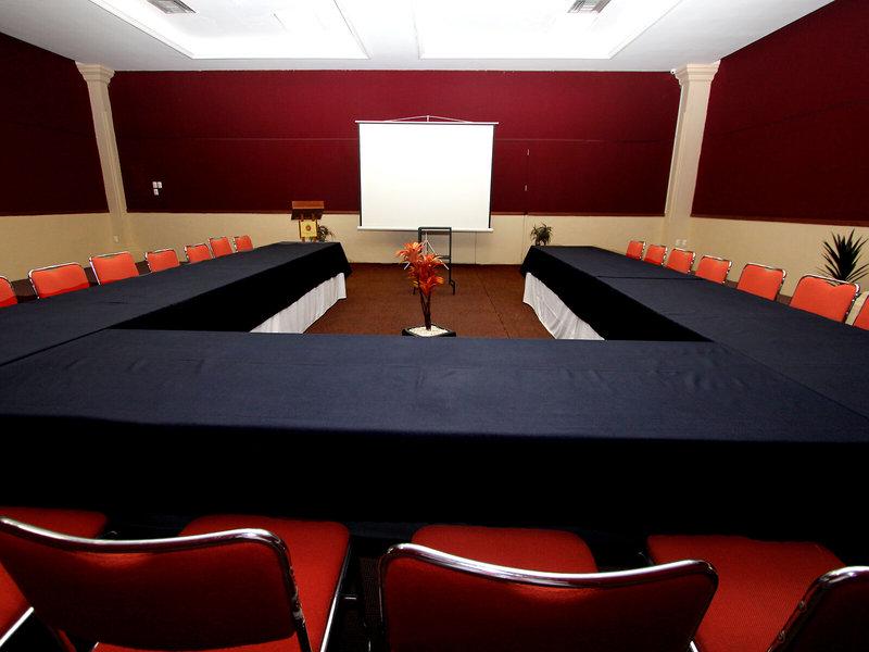 8D9B82733AB1E0034BD27DE949C8C1E1