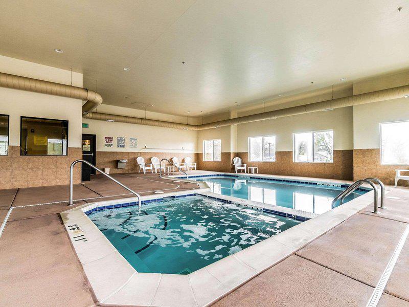 DE4FFA1E8B0221221B24FC6E2D308C2B