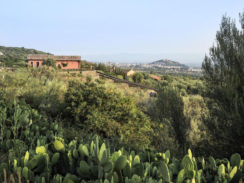 5588C97012D07B77F8C27DA6AF7D66C8