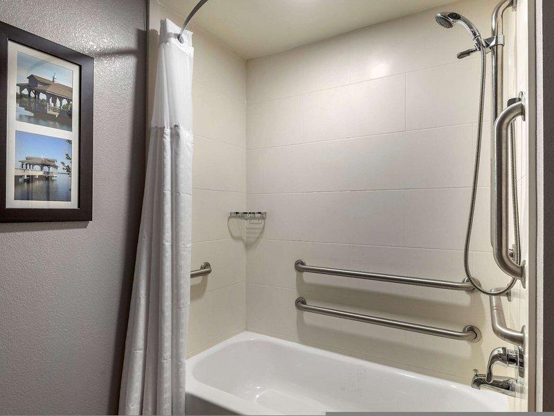 D09B81910FBECAD8F2482A4AC1C3FD84