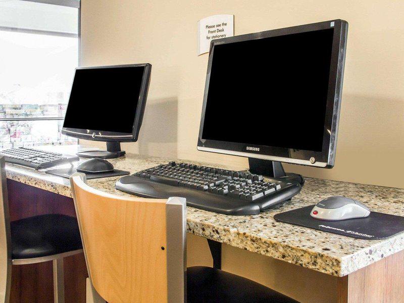 F54C8806D8388C405AA326EC60FD7D32