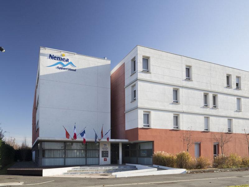 FC139A4350290443A4BE3E77A6B3835C