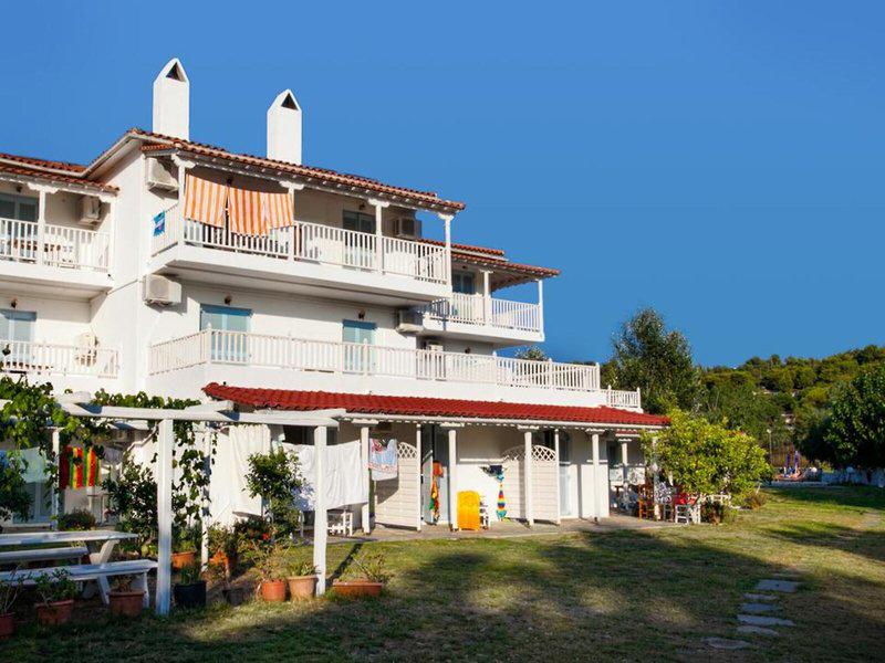 BCE5F76A654FED485BF00F1B0DC34C2C