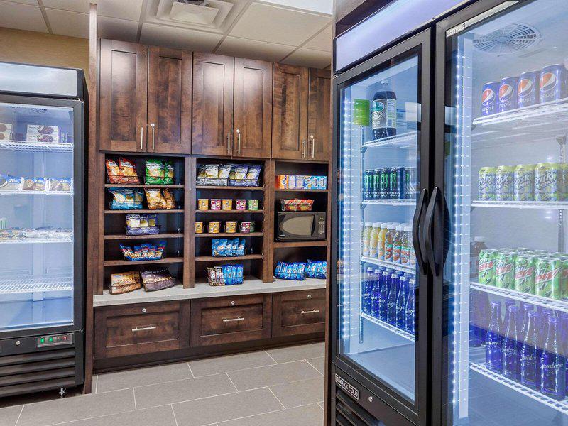 50CFC3D70E77484C8E6D4DEACDA75590