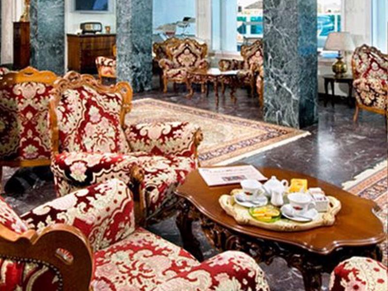 CCEE3E6A3772E7B8B688AF95BC0B2AE2