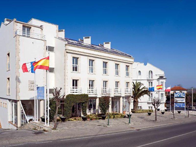 24DAAC2922B2E92FD77C30557FABBD4E