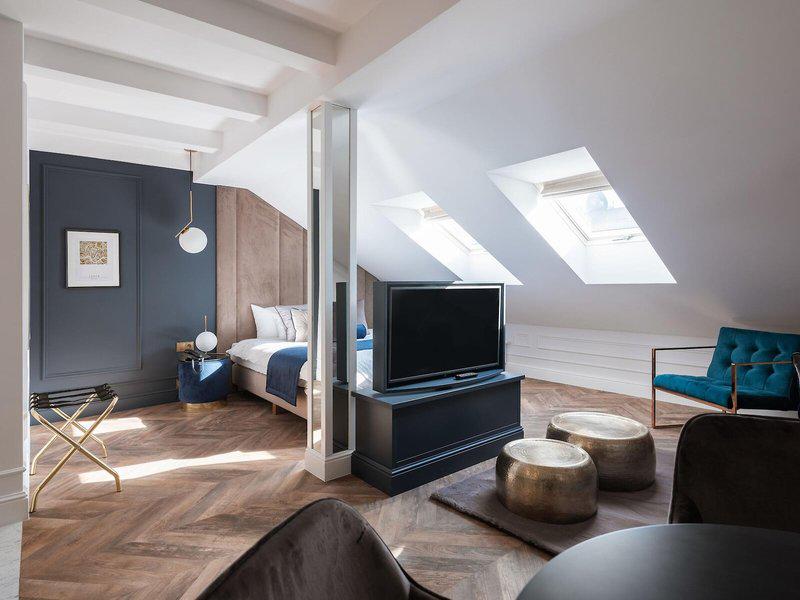 260064600831E0123078C813A748E596