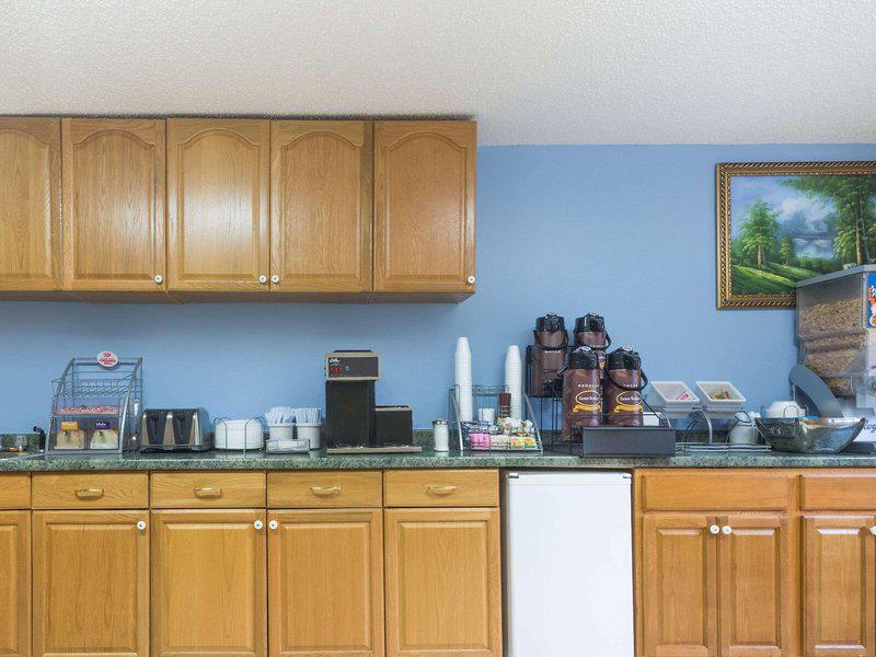 98C700BA176868F188BD5FB25621E392