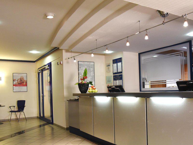 BB9EC30EB869C78724F9CB167A0F61DE