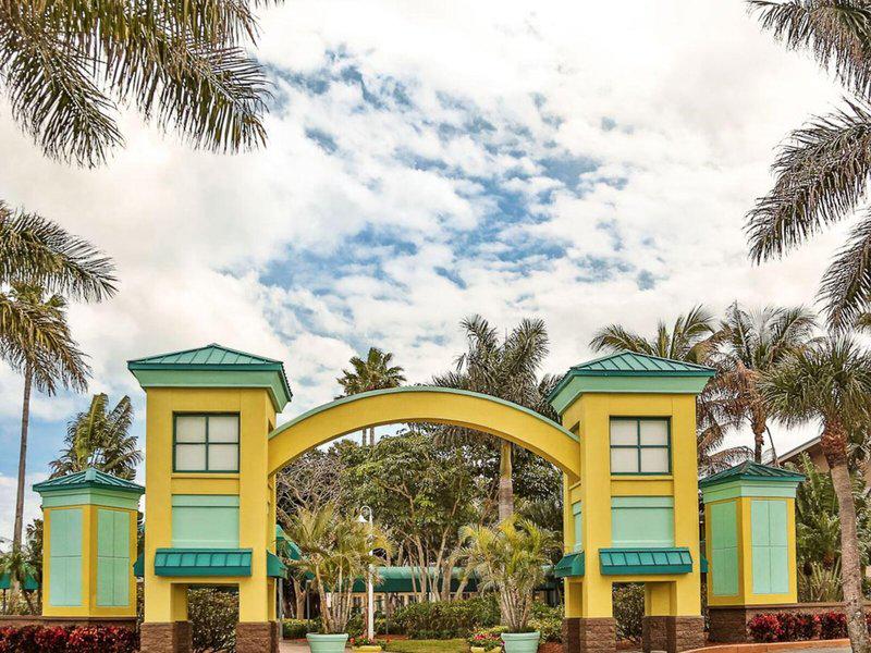 23BA84E3A098080060618D43A767B442