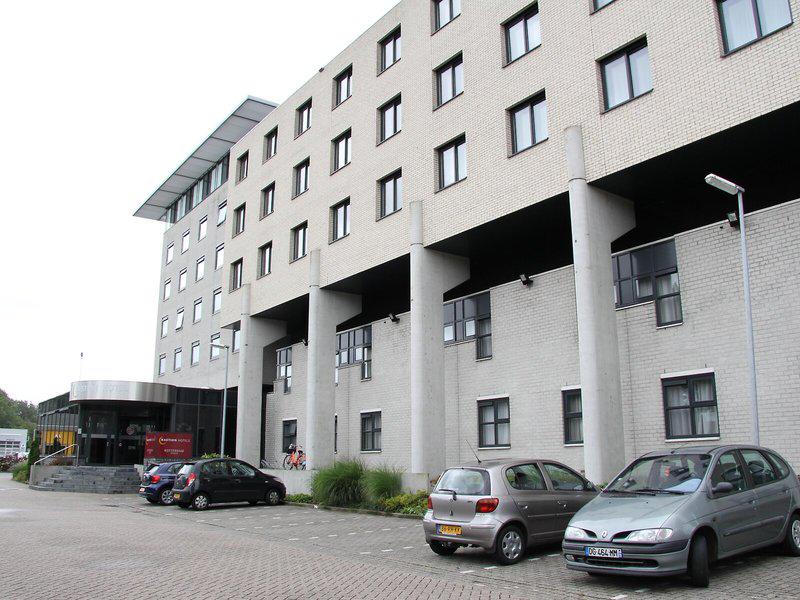 BAA190A4BBA22714A23824C582A320C3