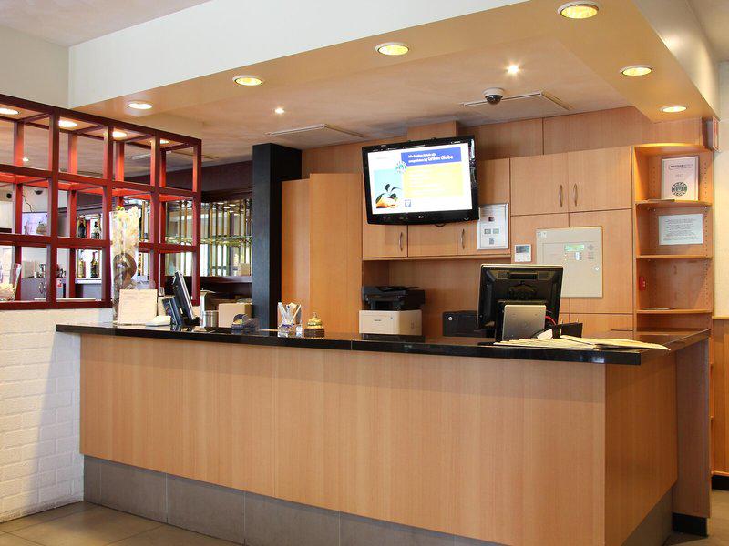 94E18A19E153CCEE4256B22A6716C74D