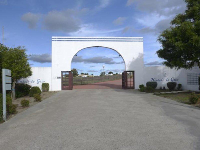 B8A576CF6BD1F8B5F791CF4FB4CB17D2