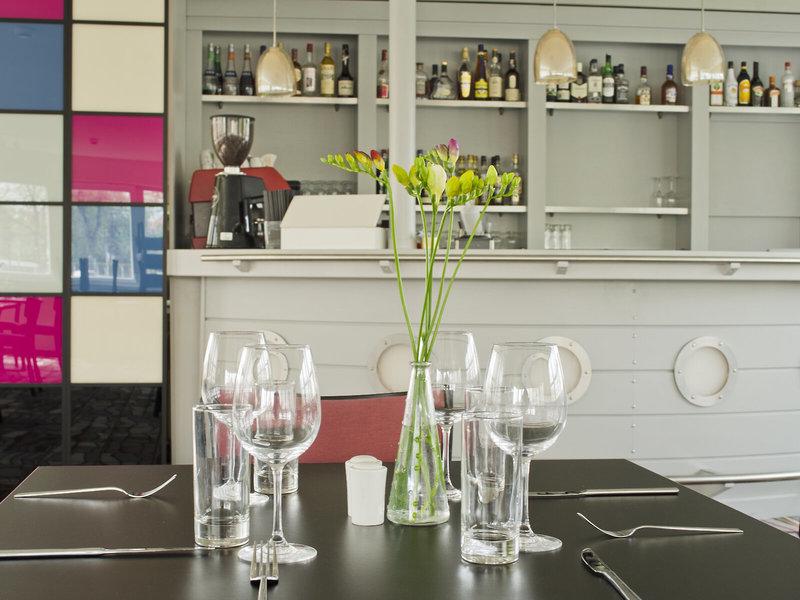 205AE803130AAFB9689C0E3AEA0F9BFD