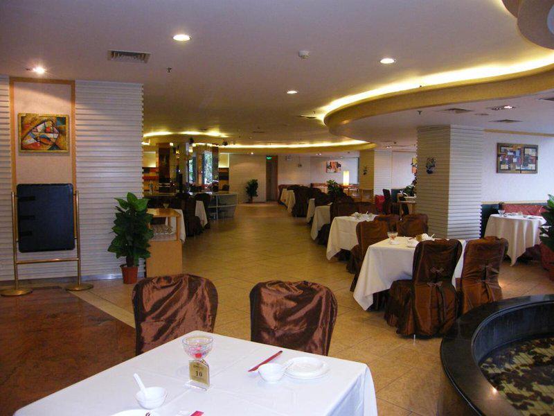 08ADCEF4A1F658411A901B11733B0133