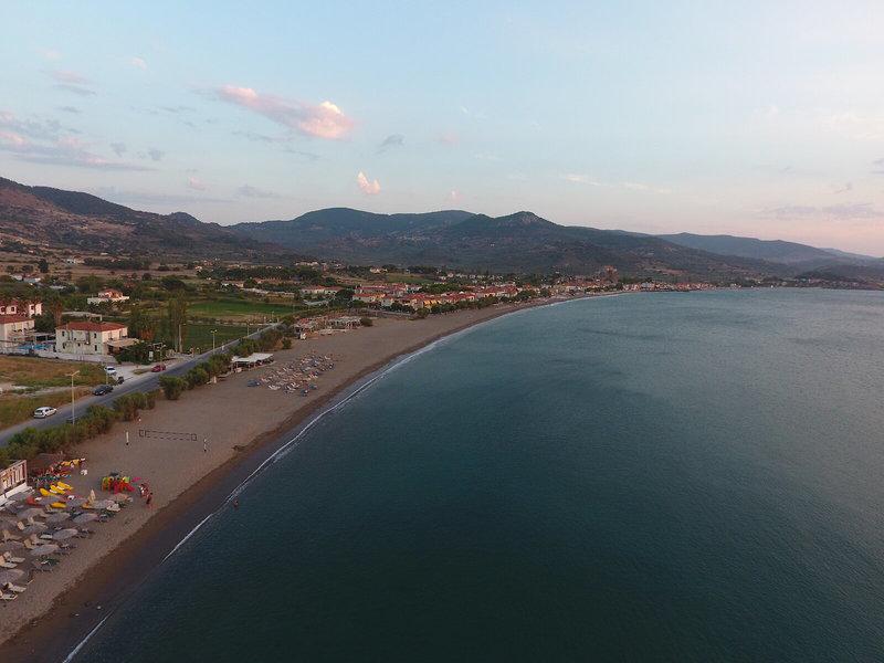 CF19E24E6870C1415BB006F6D4B956B2