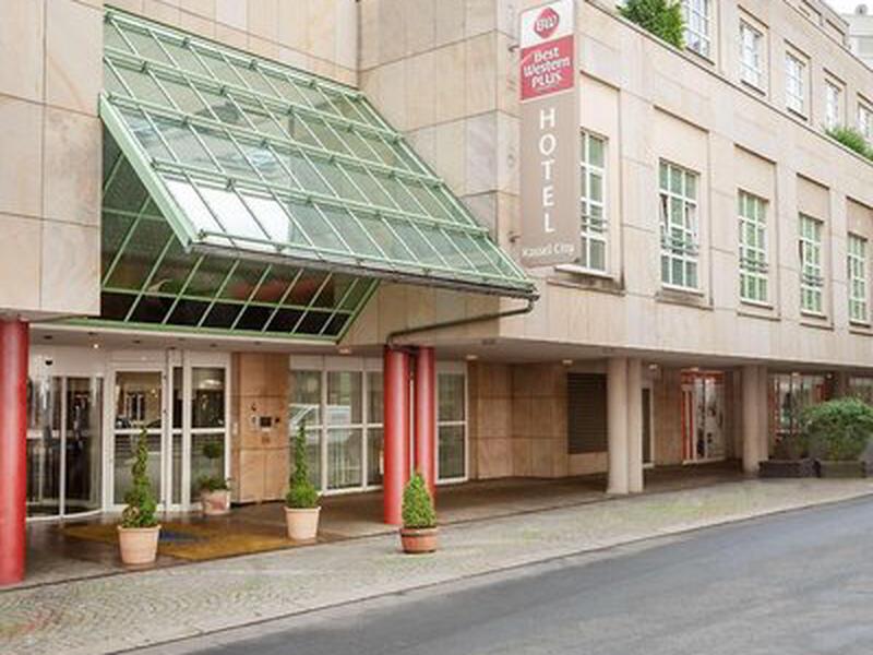 40B6BF6249E2A7F1500047B2C67CC404