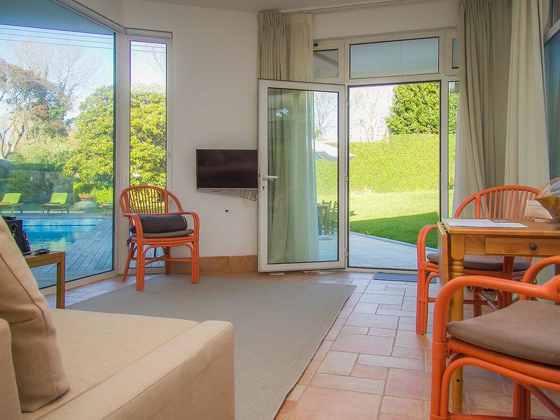 77828DA9814BFF33598ADFB4307DFB4E