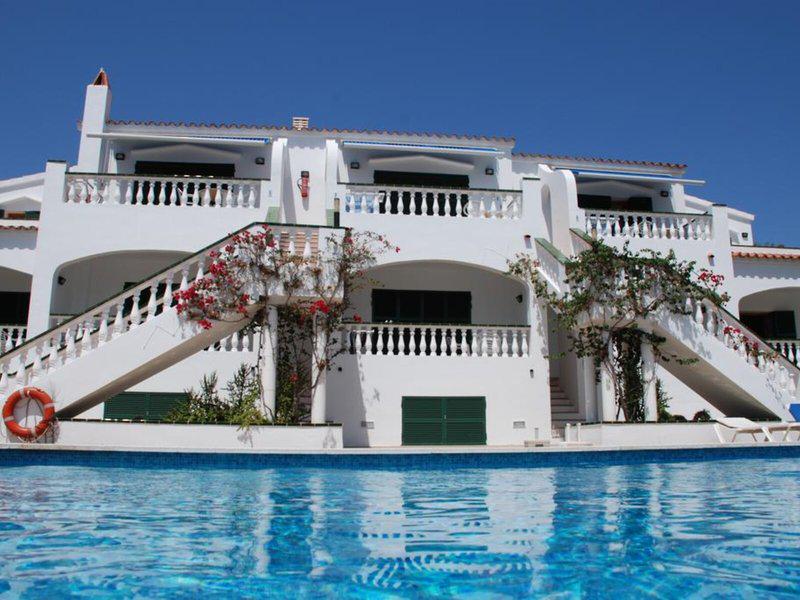 56D5233E0C86341FF263EEEF9059596E