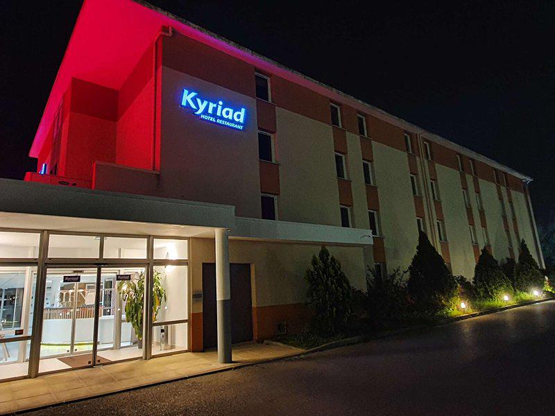 3894F4DC32E8B5A9BFC2F90F0DB57D66