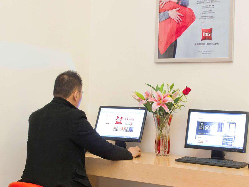 AB7BB58798BDB76E7283EC9E41E70DF9