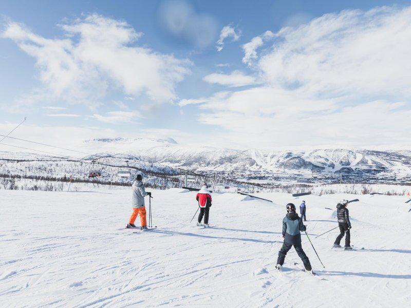 AF6710DD958A44CB81E818471873F126