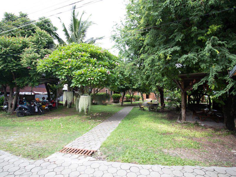 81CC9BACD1754D97121FFE362893141B