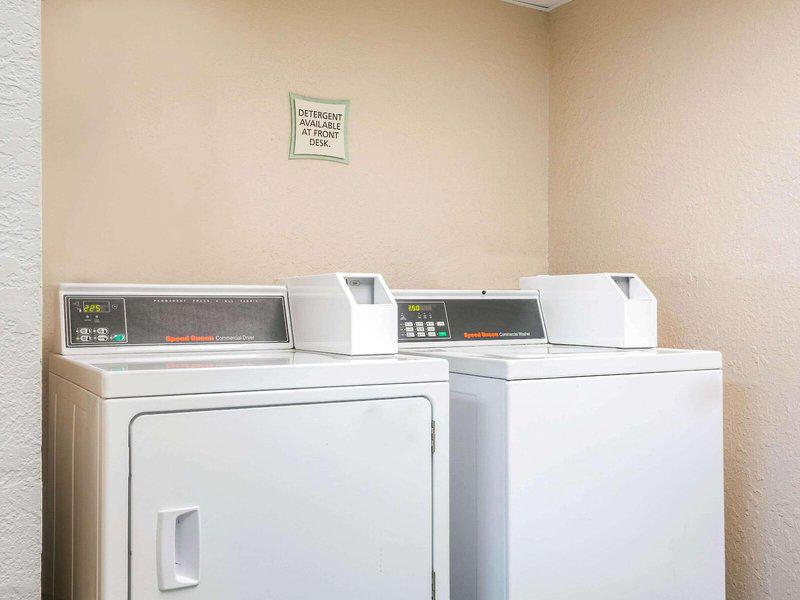 FC58C89BEA2FD8D675332146916AFDDD