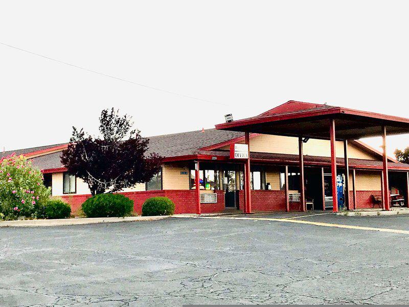 61CA85A292E24C5DFB9B38C39C3C54DD