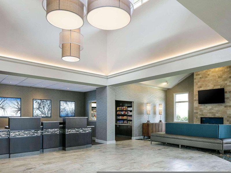 515D6722BA9D54AC5DAA4803220E8047