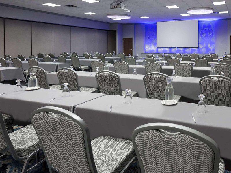 F33C3FF3DF9CBCAF8D7C7401F432913A