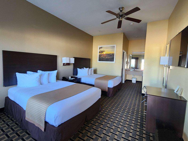 E8AC59455009619FD2C3A1B1B33F2E9A