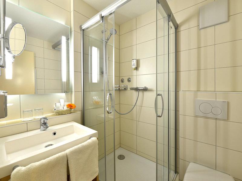 EEF07662BDF3AA276DD59EDE56905756